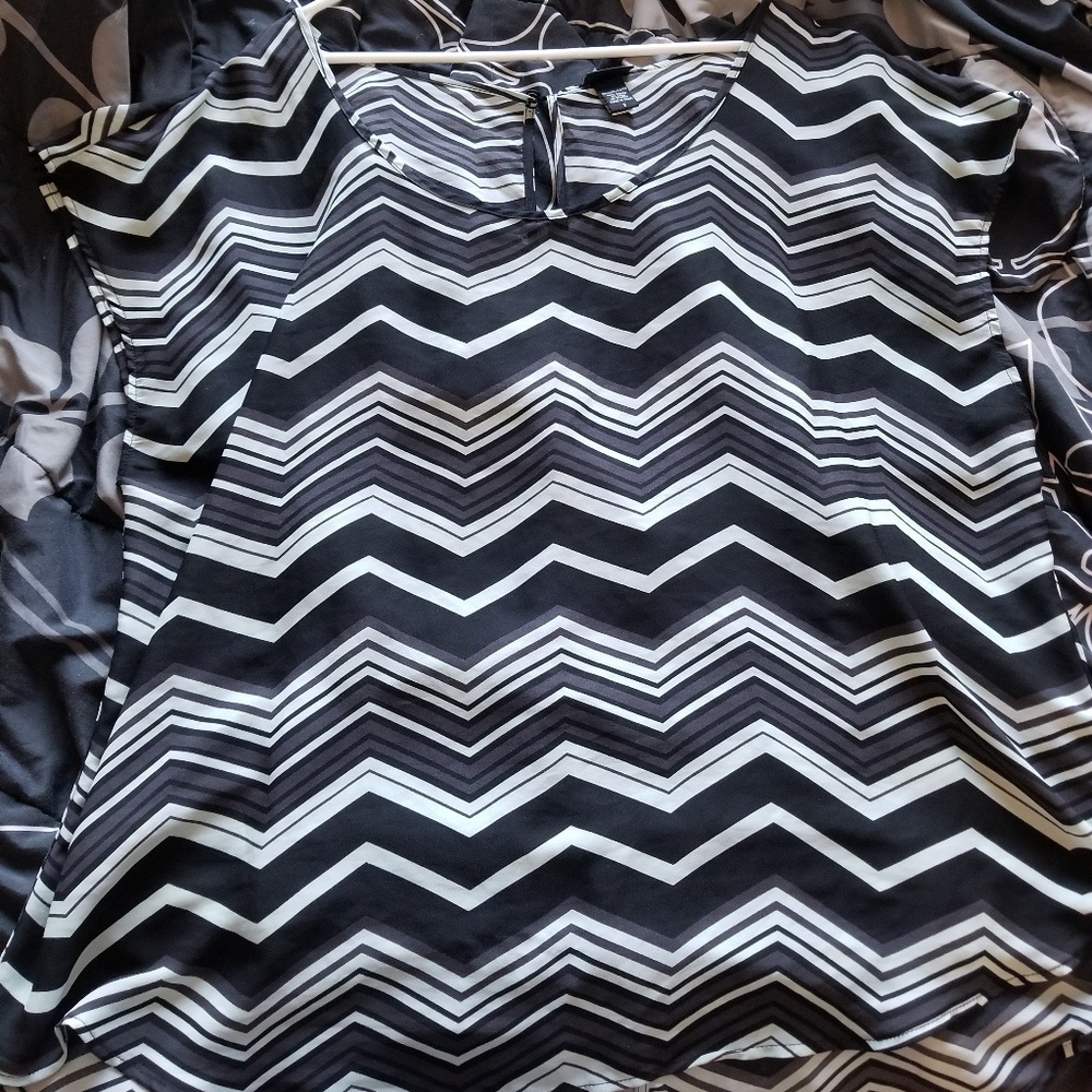 Mint and black Chevron split back blouse
